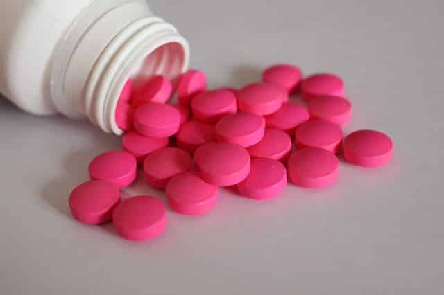 Tablety obsahující ibuprofen.