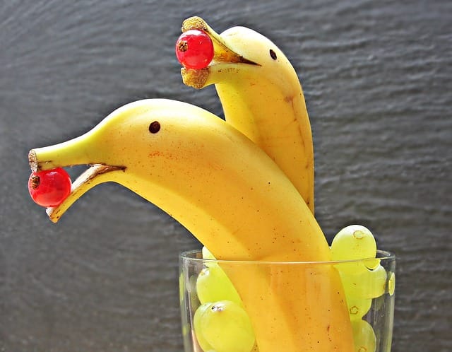 Banány jako jedna z vhodných potravin po operaci.